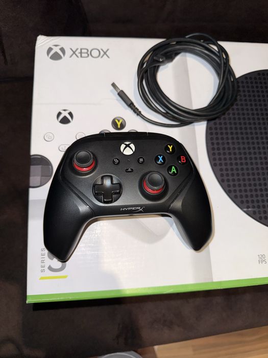 Controller Xbox/PC HyperX Clutch Gladiate