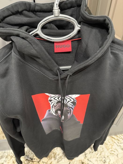 Уникален мъжки суитчър/худи/HUGO