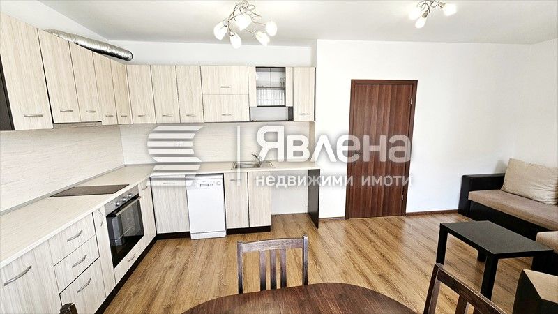 Обзаведен, южен апартамент