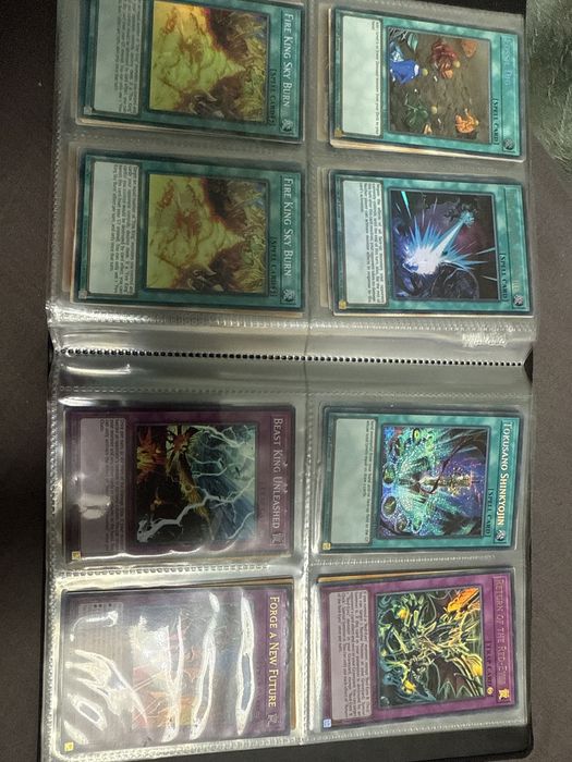 Yu-gi-oh карти.
