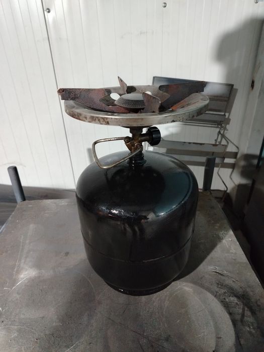 Butelie camping poloneză cu stanță pe ea