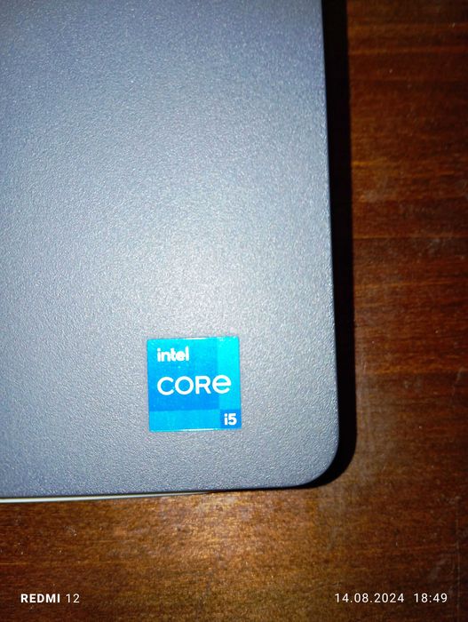 Лаптоп DELL Vostro 15 3000