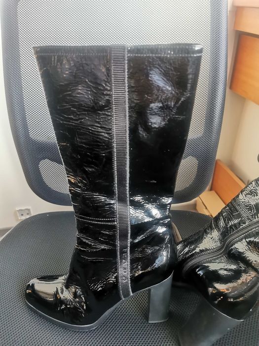 Ботуши, дявола носи PRADA