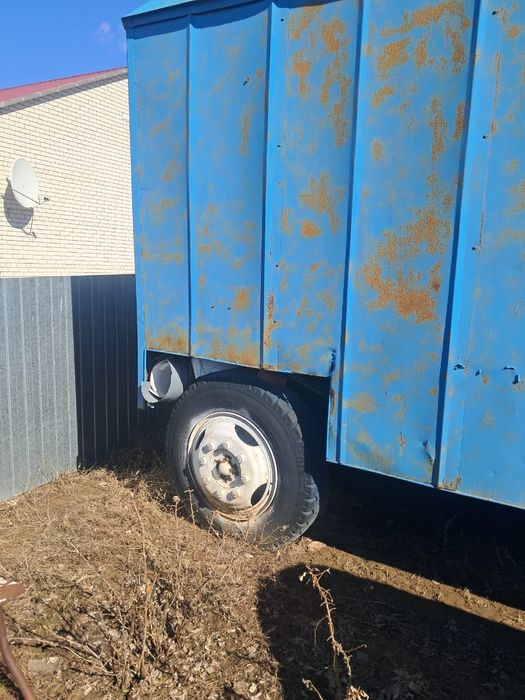 Вогончик военый на колесах