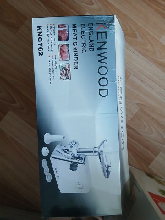 Электрическая мясорубка 7000 тг