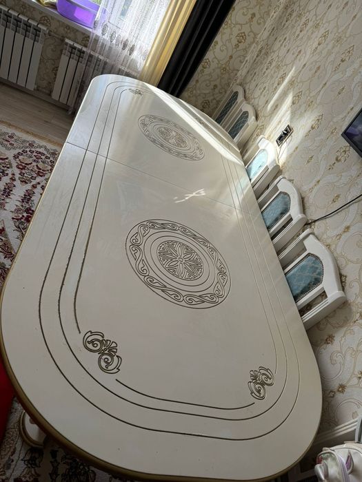 Стол, стульями 16штук