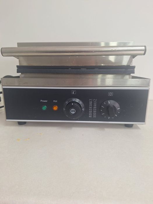 Продаётся тестораскат,орешница,вафельница