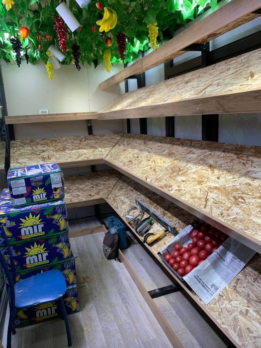 Vitrina polka meva sabzavodlar uchun