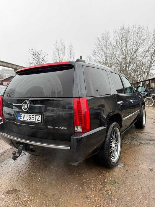 Cadillac Escalade 6.2 benzina