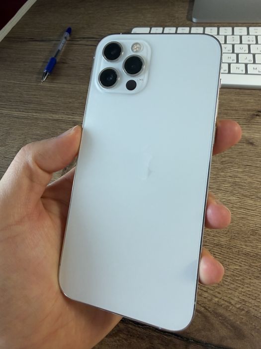 Продам iphone 12 pro на 128 гб