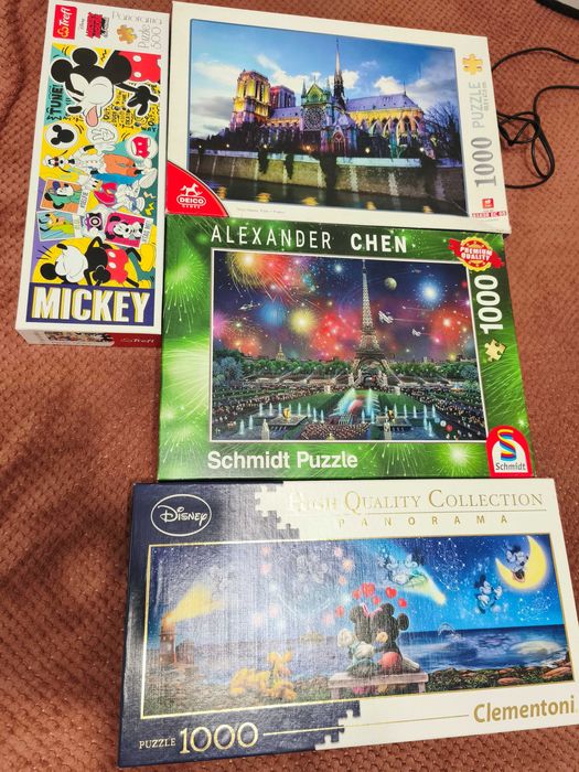 4 Puzzle  Mickey (Panorama si Frieds), Turn Eiffel si Notre Dame