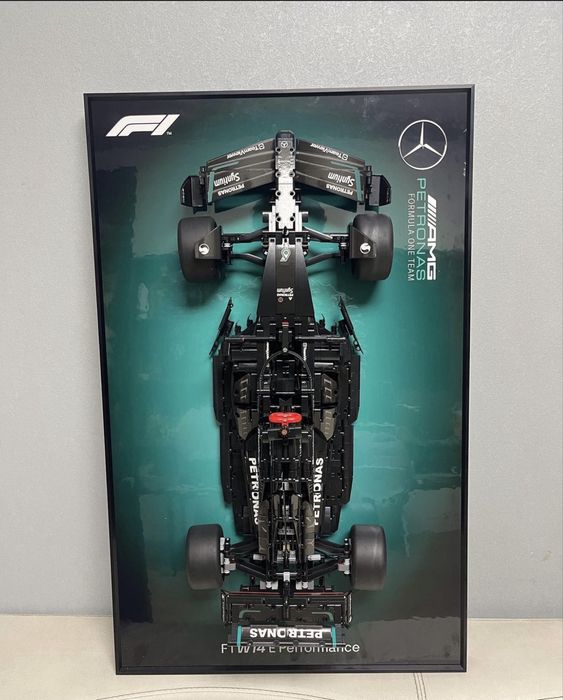 Lego Mercedes F1 Petronas