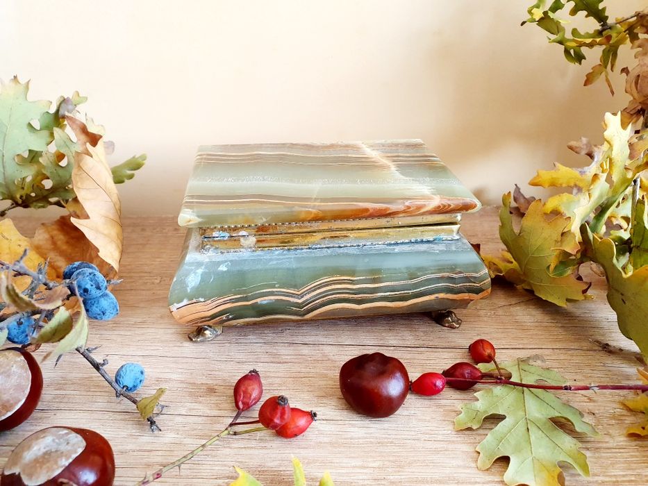 Кутия за бижута от оникс