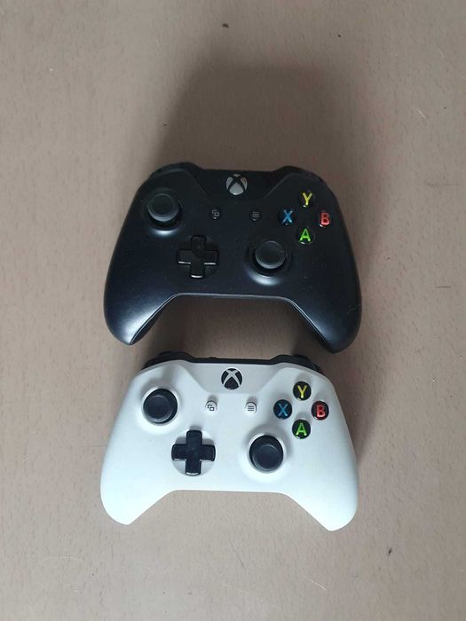 Controllere si periferice xbox
