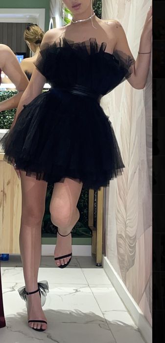 Rochie neagra scurta