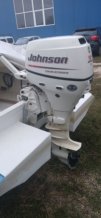 Motor barca johnson