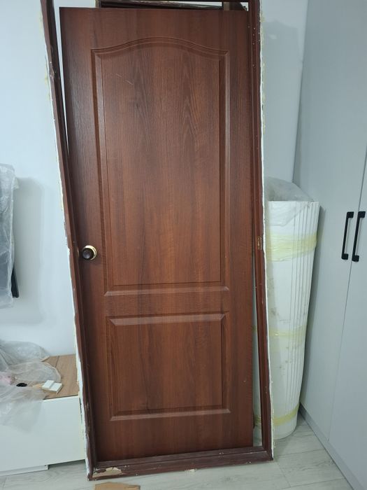 Продам межкомнатные двери