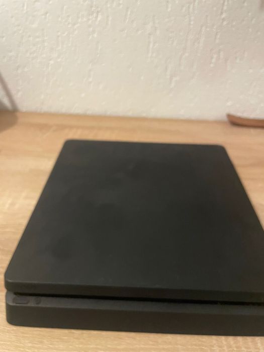Vand ps4 slim 1 tb
