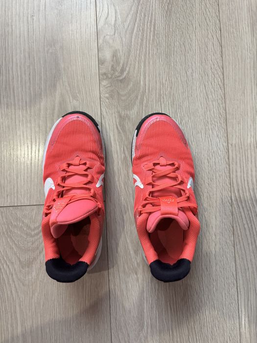 Маратонки Nike за момиче