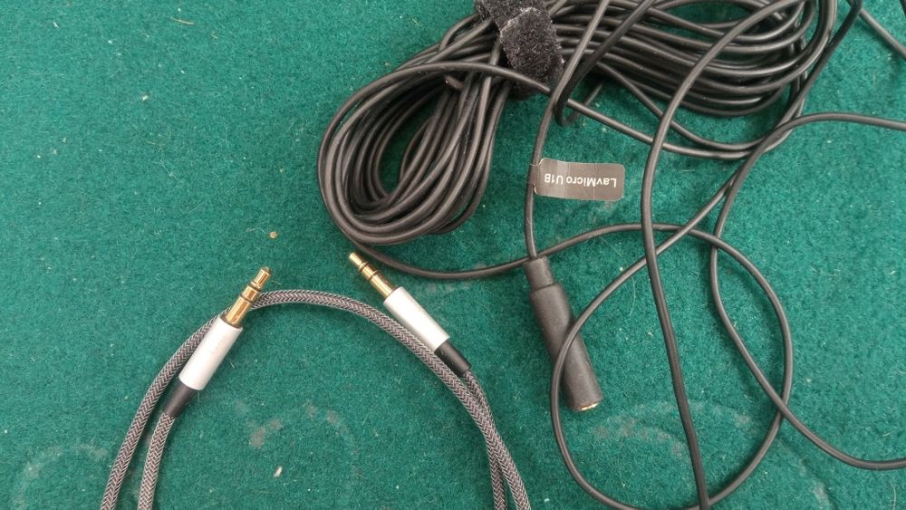 Микрофон Saramonic LavMicro U1B петличный