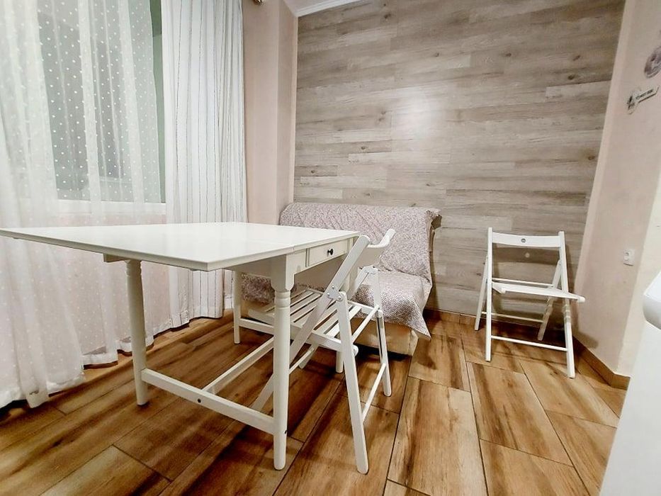 Дава се под наем Двустаен апартамент в Бургас, Възраждане - 59 кв.м за 484.5 € - Снимка #1