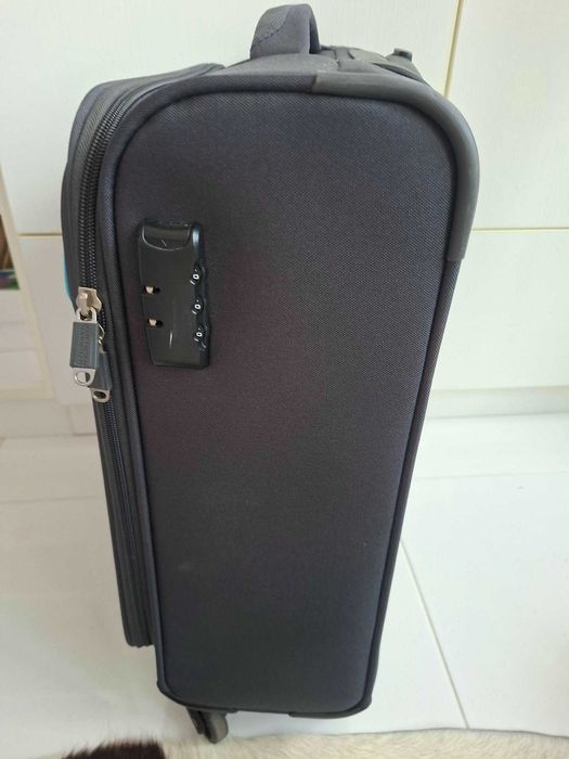 Куфар cabin size Amerikan turister spinner 55/20