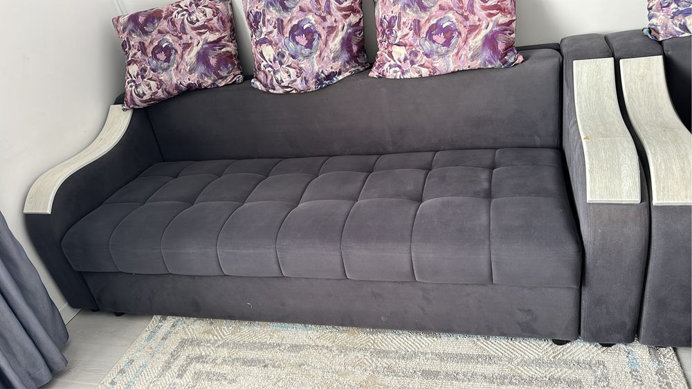 Продается диван3/1