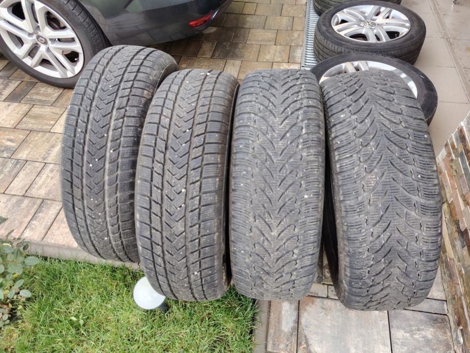 Cauciucuri iarna SUV 215 65 R17