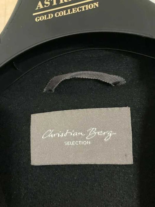 Palton Christian Berg, XL, 46, bust 130, lungime 94