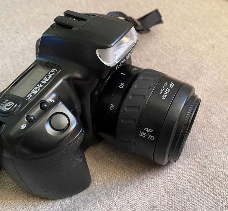 SLR Minolta Dynax 300si + Minolta AF 35-70mm f 3.5-4.5 - colectie