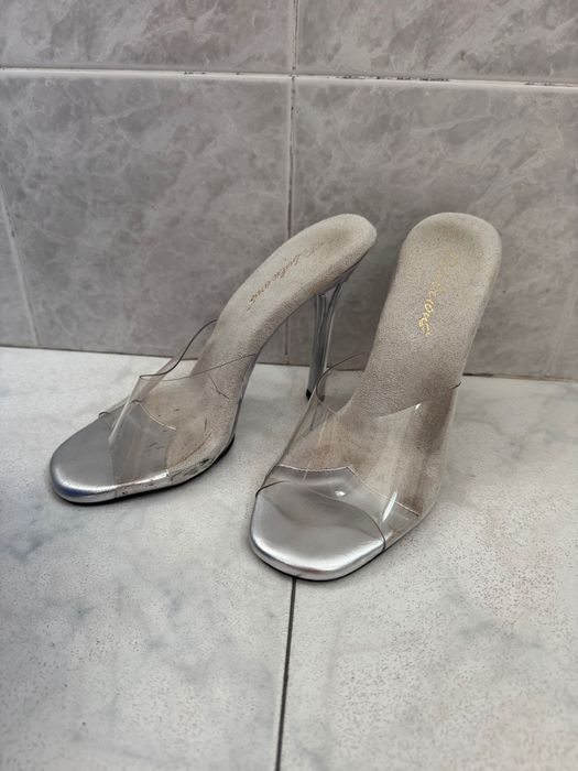 Бикини фитнес токчета за ifbb федерация