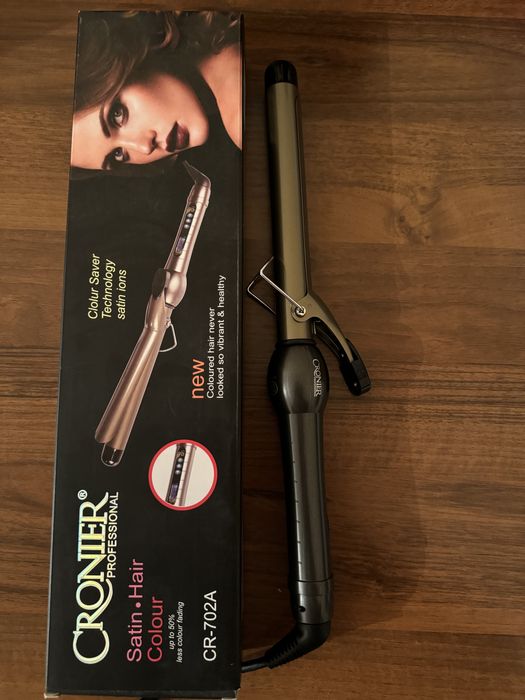 Продаётся плойка Cronier CR-702