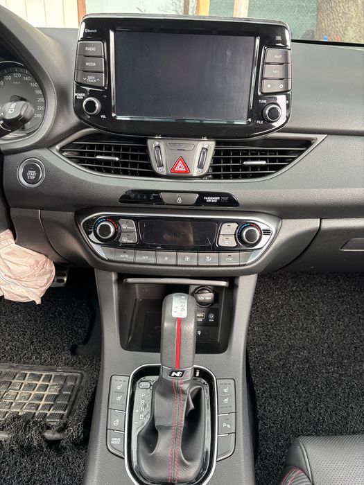 Hyundai i30 1.6Тgdi Nline на части !