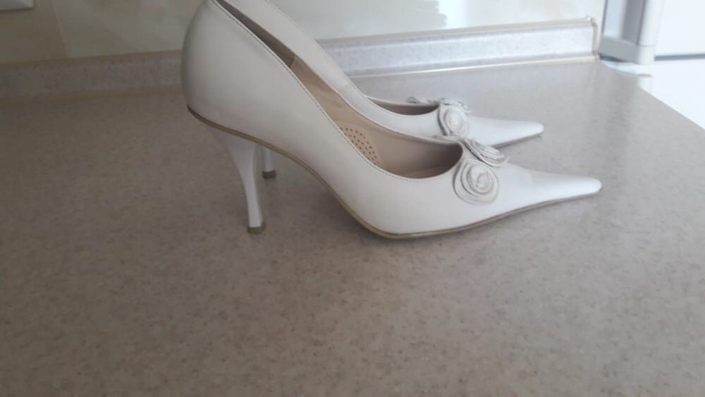 Продам туфли свадебные
