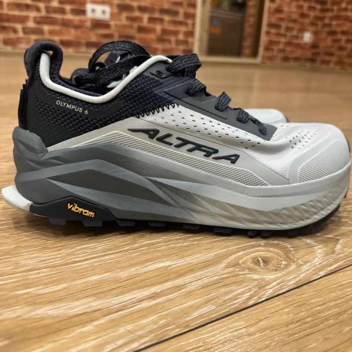 кроссовки Altra Olympus 6