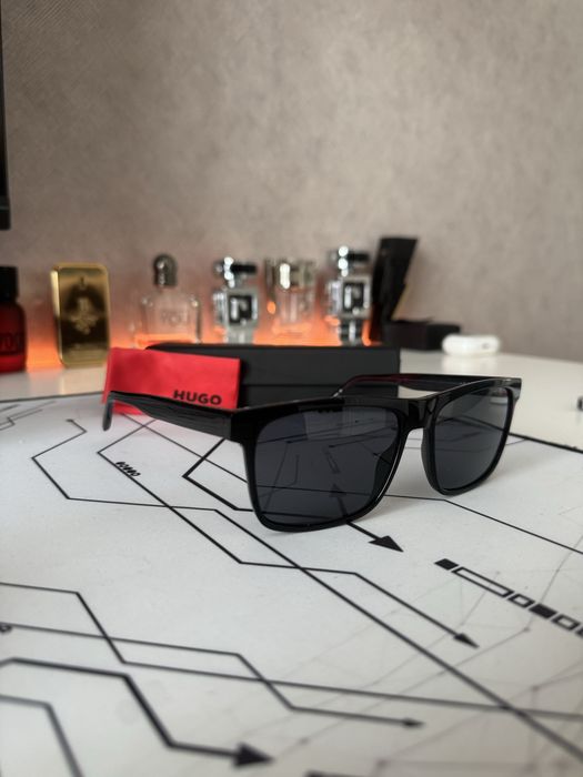 Ochelari de soare HUGO