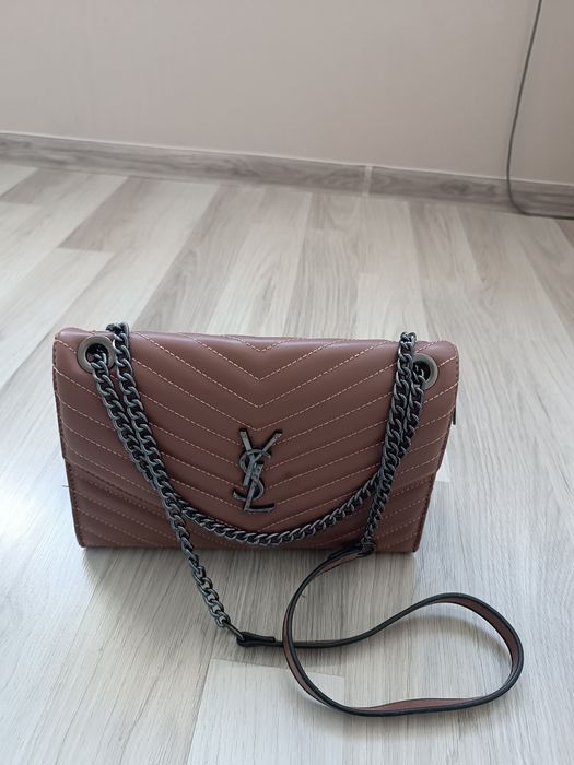 Дамска чанта през рамо