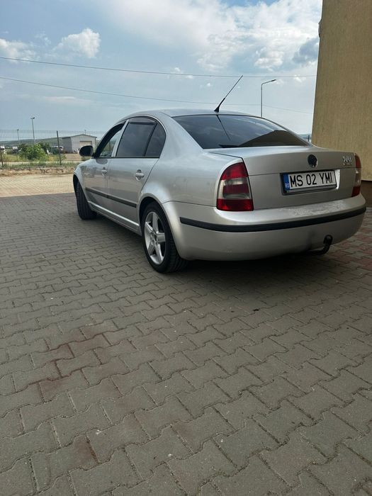 Vând Skoda Superb 1