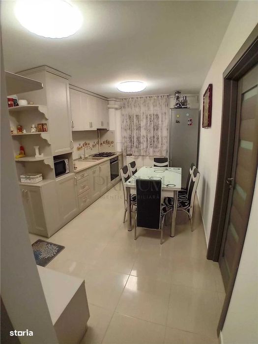 Sagului - Renovat - 4 Camere - Centrala Proprie - Decomandat - Etaj 2 — fotografia 3