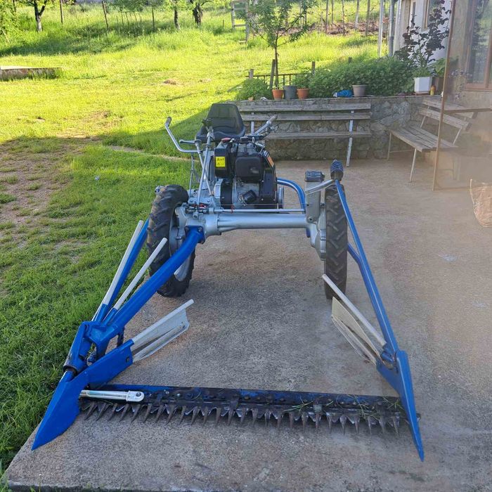 Продава се Косачка