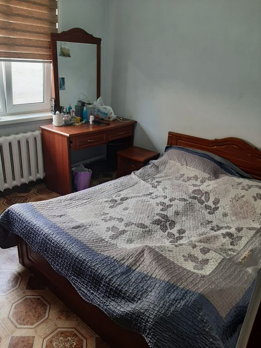 Продаю спальная гарнитур.