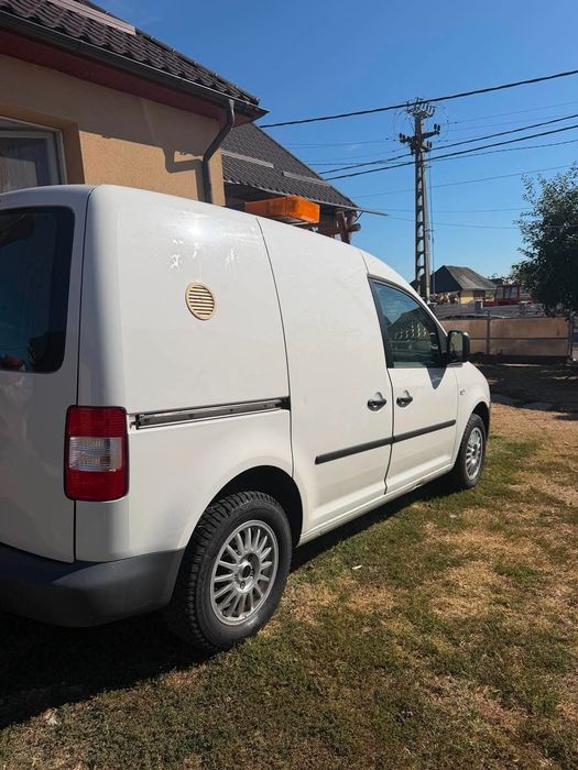 Vând  Caddy 1.9 TDI