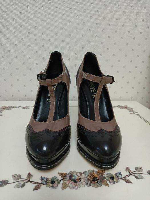 Женские туфли на каблуке