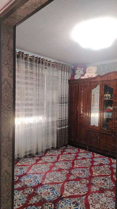 Karmana Narpay sentrda 2sotix 3xonali kottej sotiladi