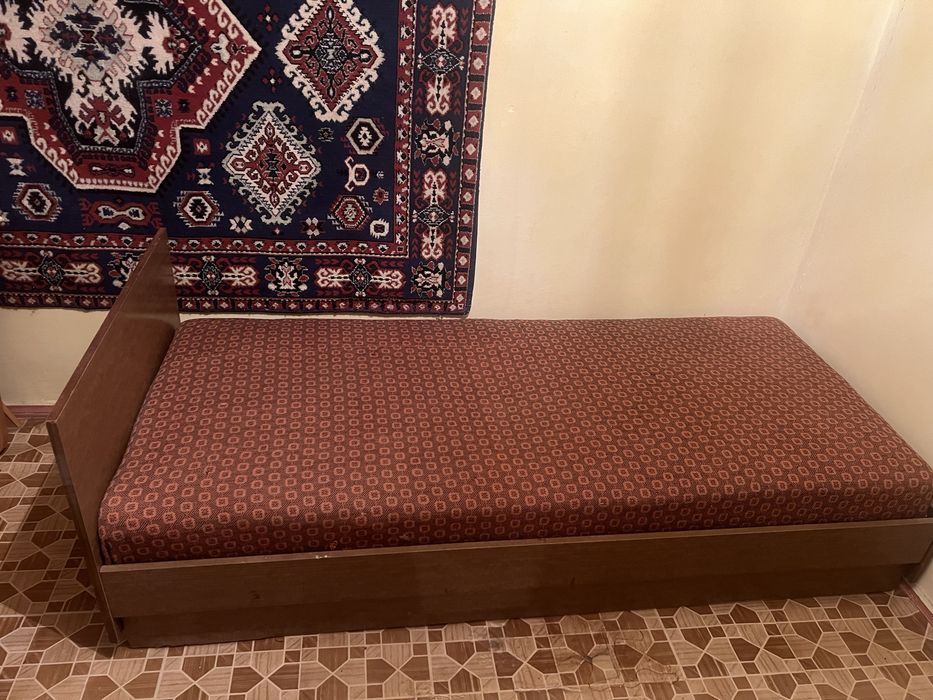 Тахта кровать б/у 90/200