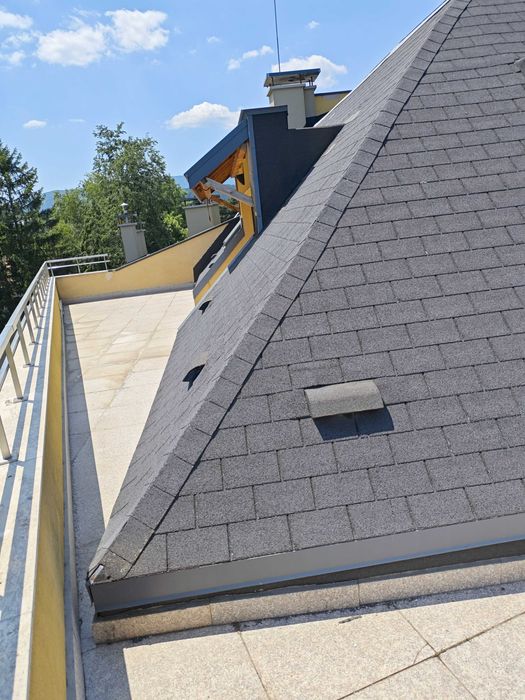 Луксозен тристаен апартамент с 2 гаража и паркомясто в кв. Бояна