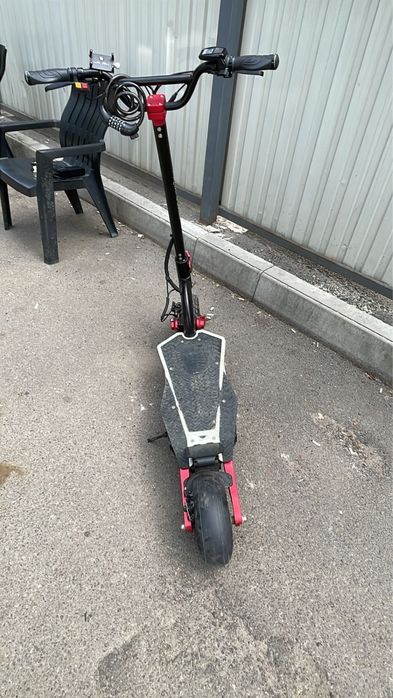 электросамокат Kuquay g-booster