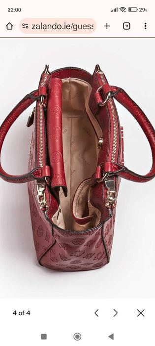 Guess чанта  тип куфарче