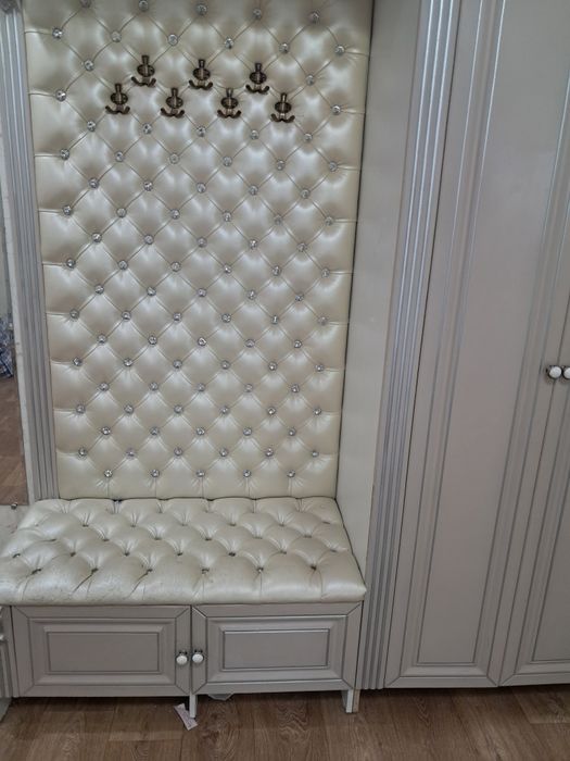 Продам шкаф прихожая