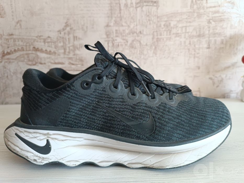 Оригинальные кроссы Nike